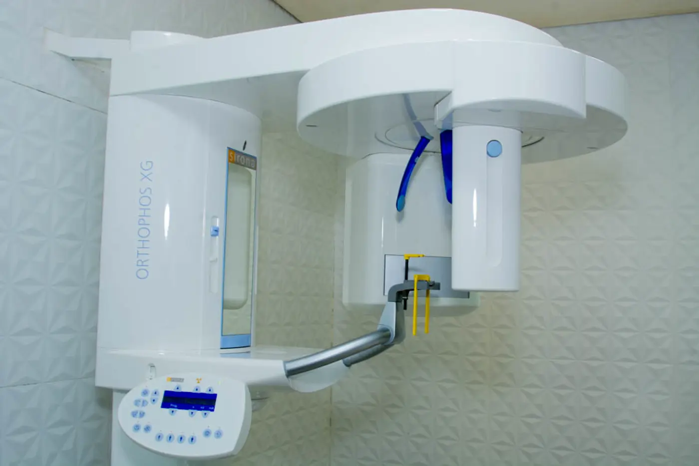 Equipamento de radiografia panorâmica do Instituto Cardoso